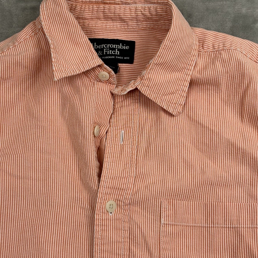 Abercrombie Fitch Shirt Sz. Med pink/white Striped Short Sleeve Button Up Casual